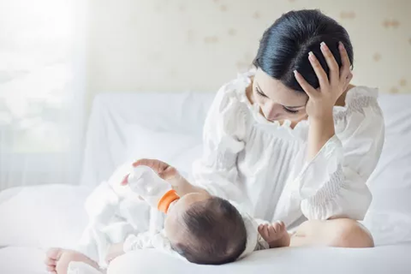 Nhiều nguyên nhân gây tắc tia sữa ở mẹ sau sinh